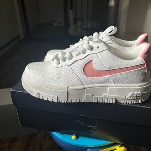 Nike Kids White and Pink Sneakers
